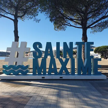 דירה T2 Renove Premium - Parking Prive - Clim - 300 M Plage - Wifi - Balcon *